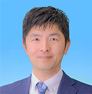 山内 英嗣